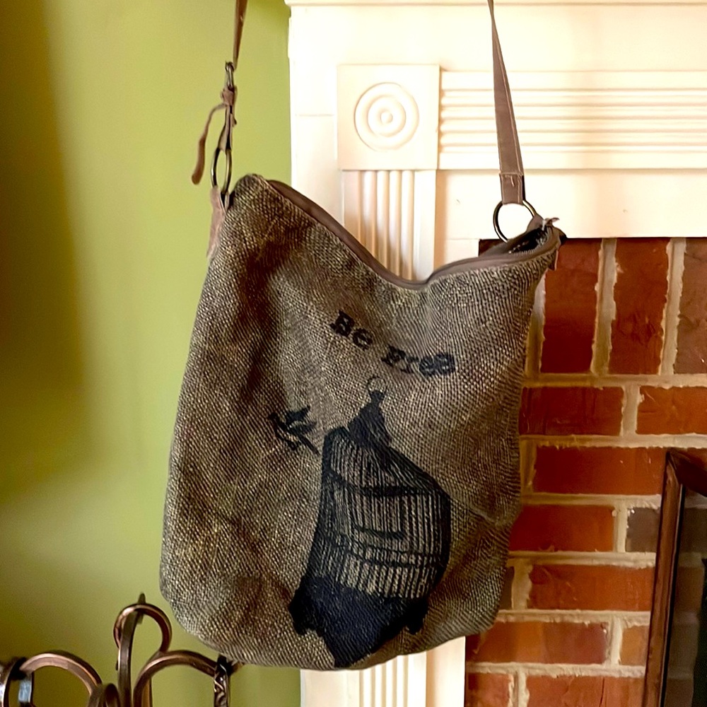 Burlap “Be Free” Tote